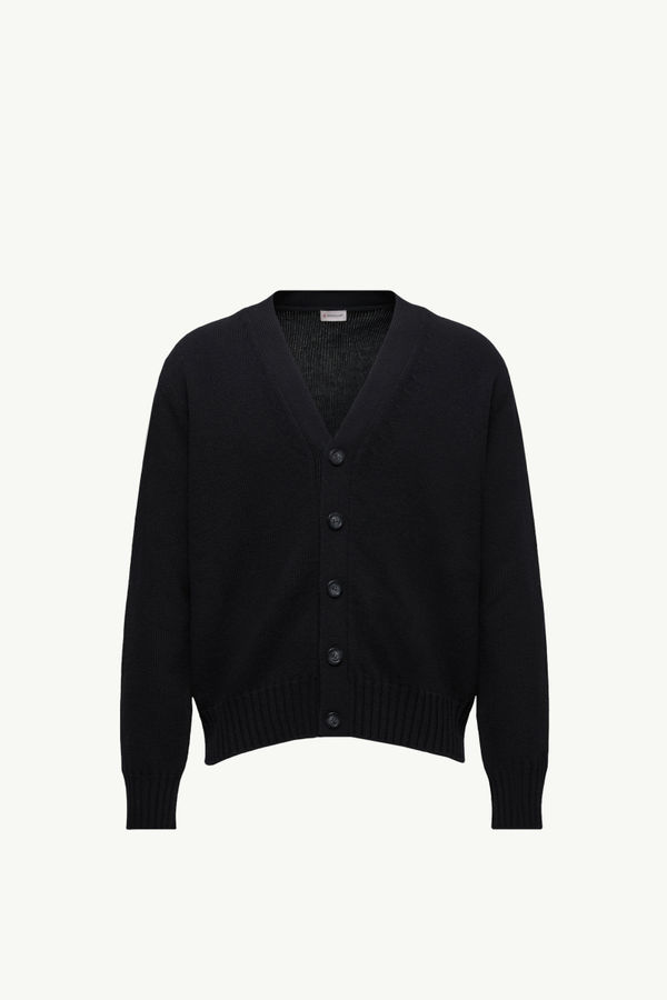 https://moncler-cdn.thron.com/api/v1/content-delivery/shares/dpx6uv/contents/K20919B00048M1115999_F/image/K20919B00048M1115999_F