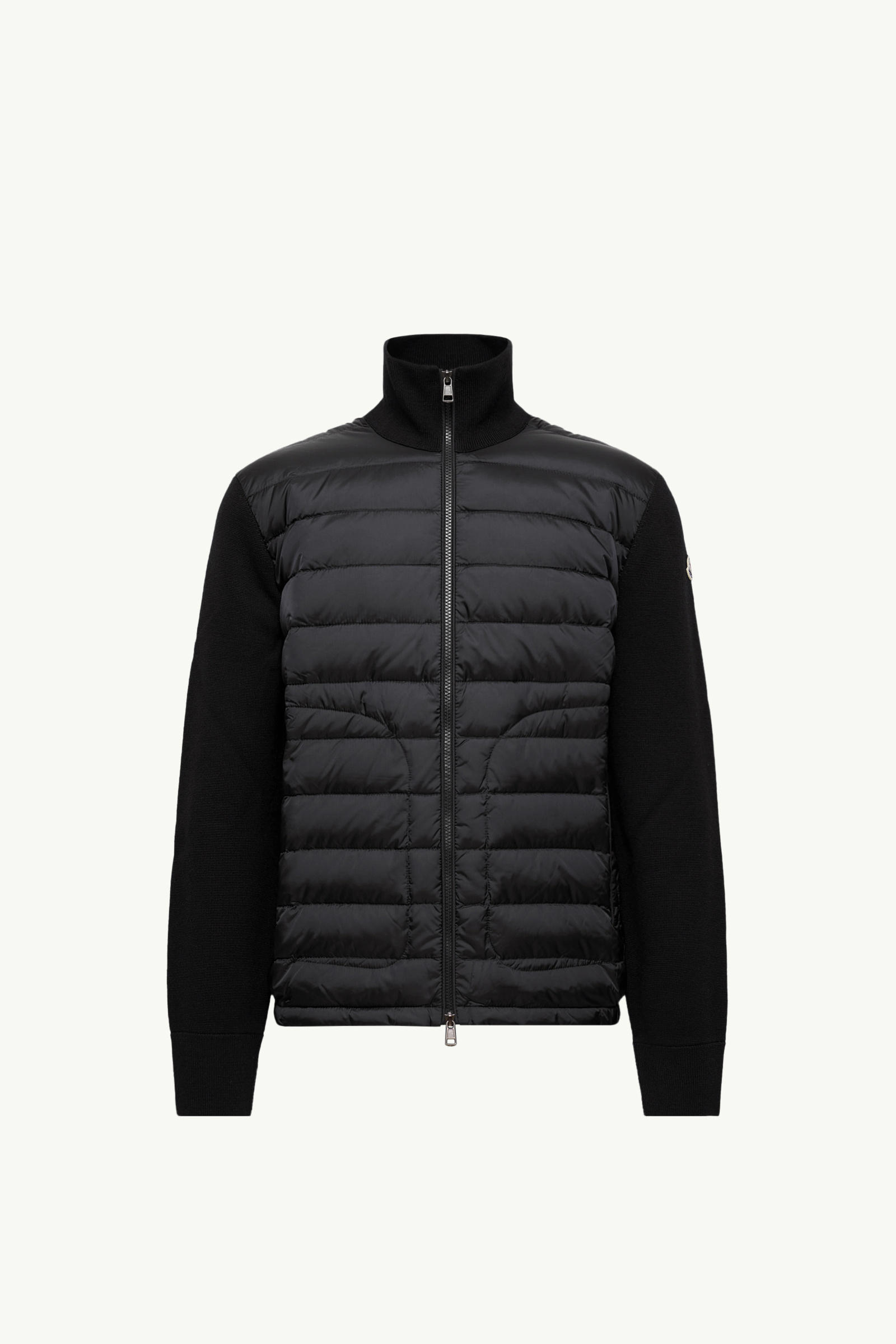 https://moncler-cdn.thron.com/api/v1/content-delivery/shares/dpx6uv/contents/K20919B50700A9341999_F/image/K20919B50700A9341999_F