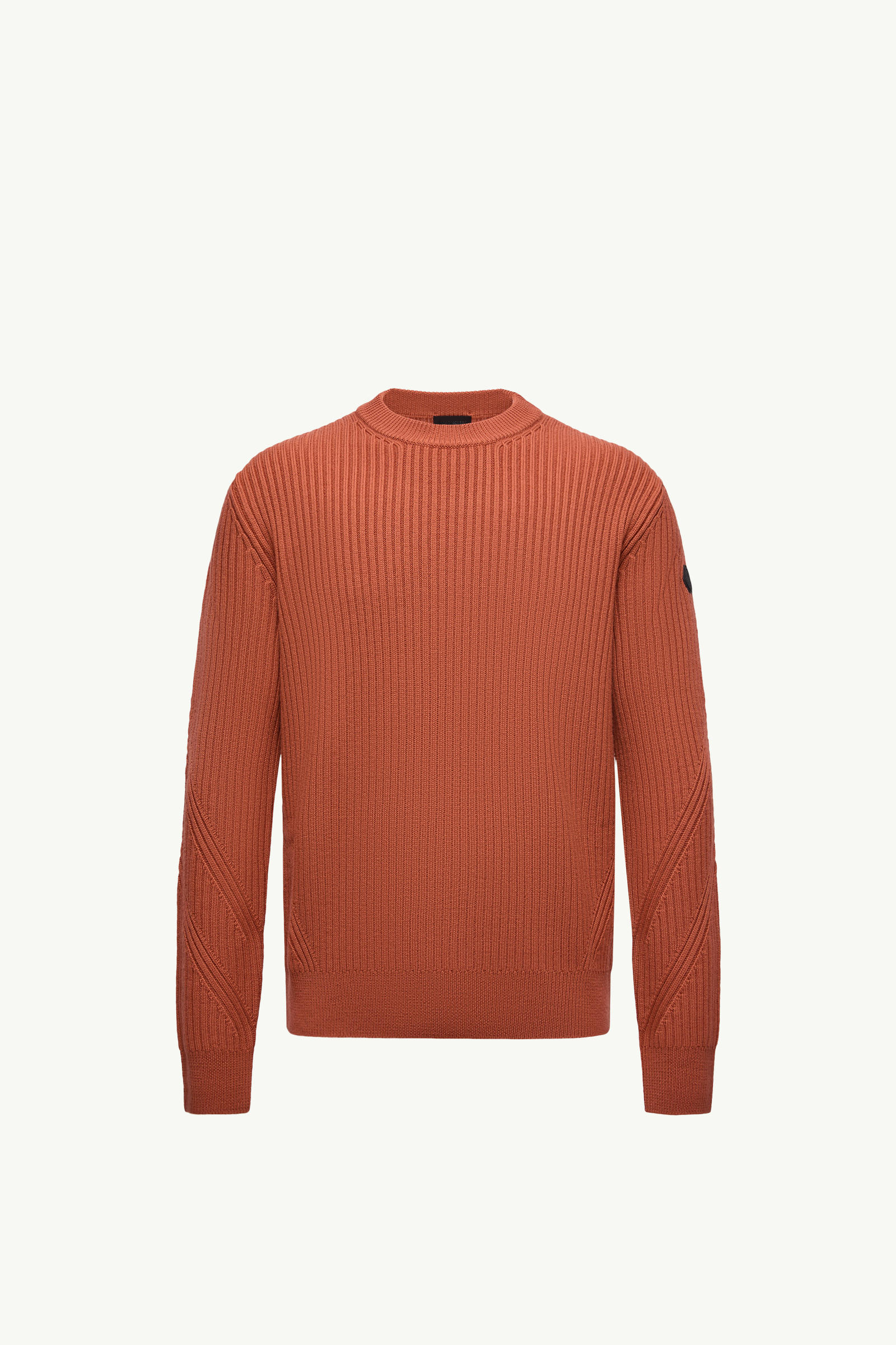 https://moncler-cdn.thron.com/api/v1/content-delivery/shares/dpx6uv/contents/K20919C00019M1131382_F/image/K20919C00019M1131382_F