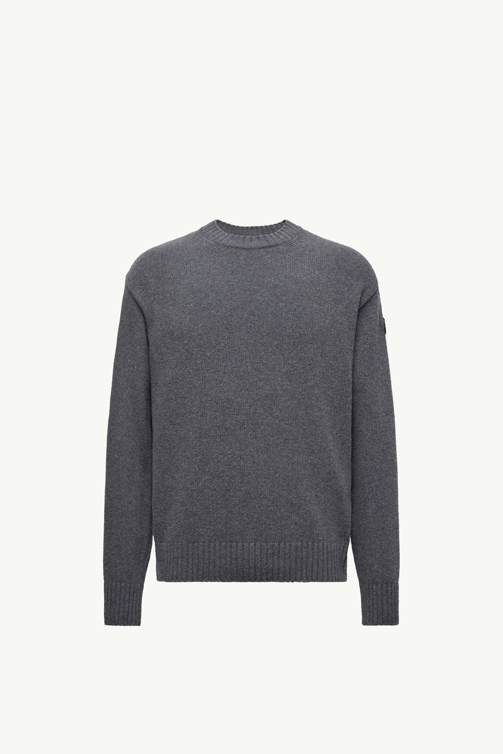 https://moncler-cdn.thron.com/api/v1/content-delivery/shares/dpx6uv/contents/K20919C00022M4281922_F/image/K20919C00022M4281922_F