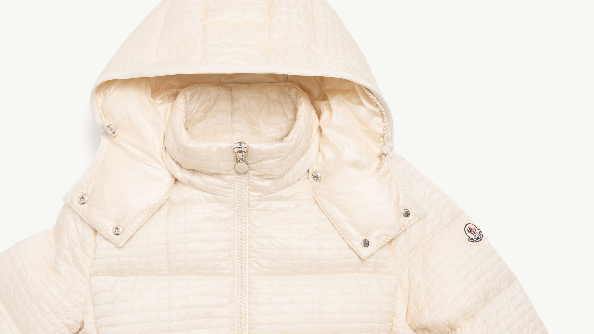 Slide 2 - product.feature.detachablehood.title