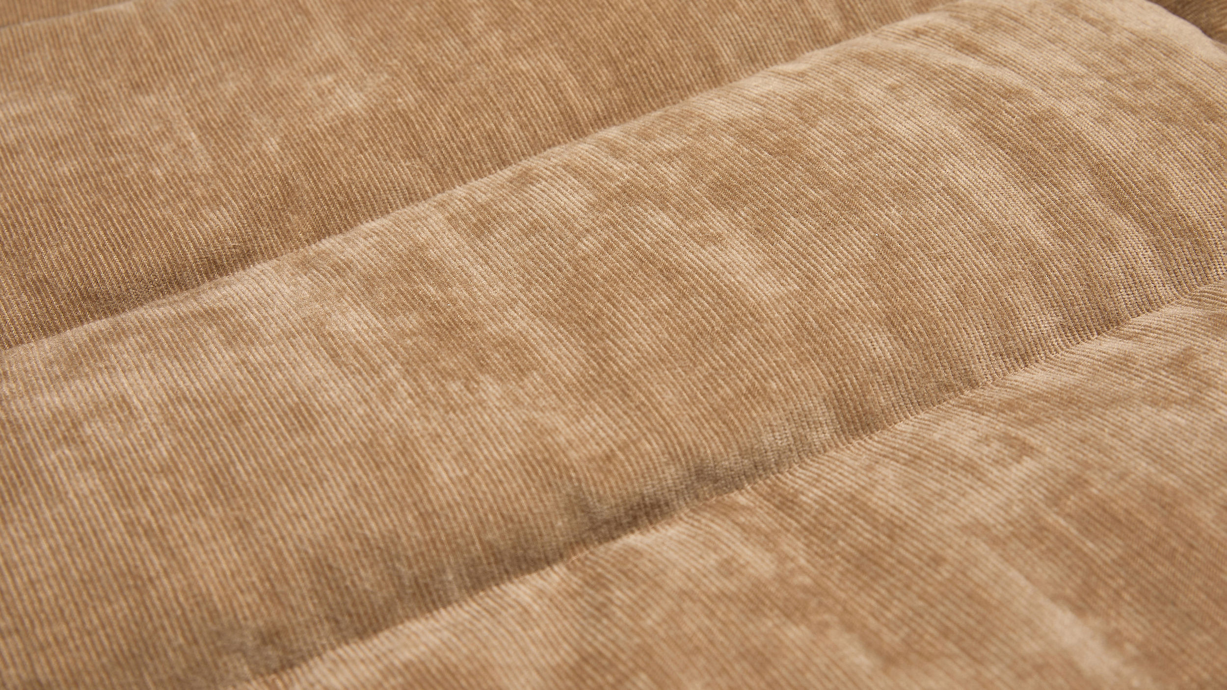 Slide 1 - product.feature.texturecorduroy.title