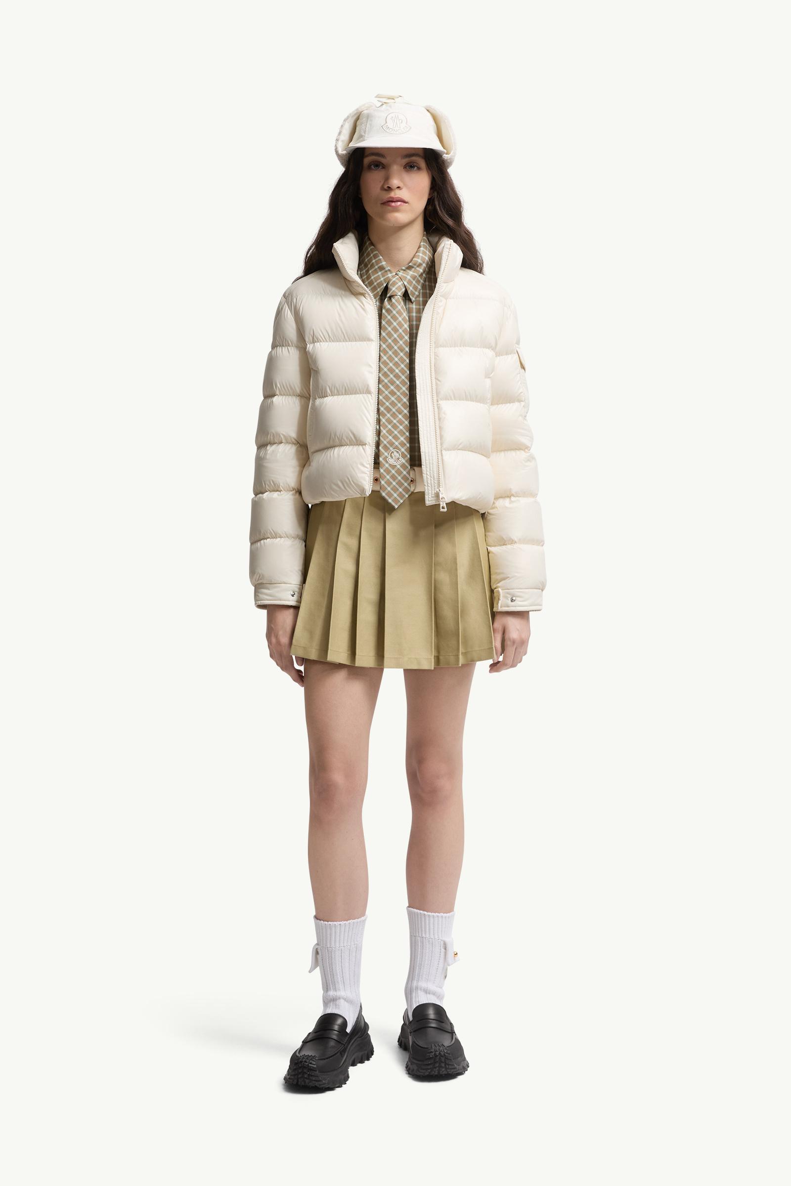 【24AW NEW】MONCLER_women / SERINDE ダウンジャケット / Beige MONCLER Serinde leather-trimmed quilted wool-blend bouclé