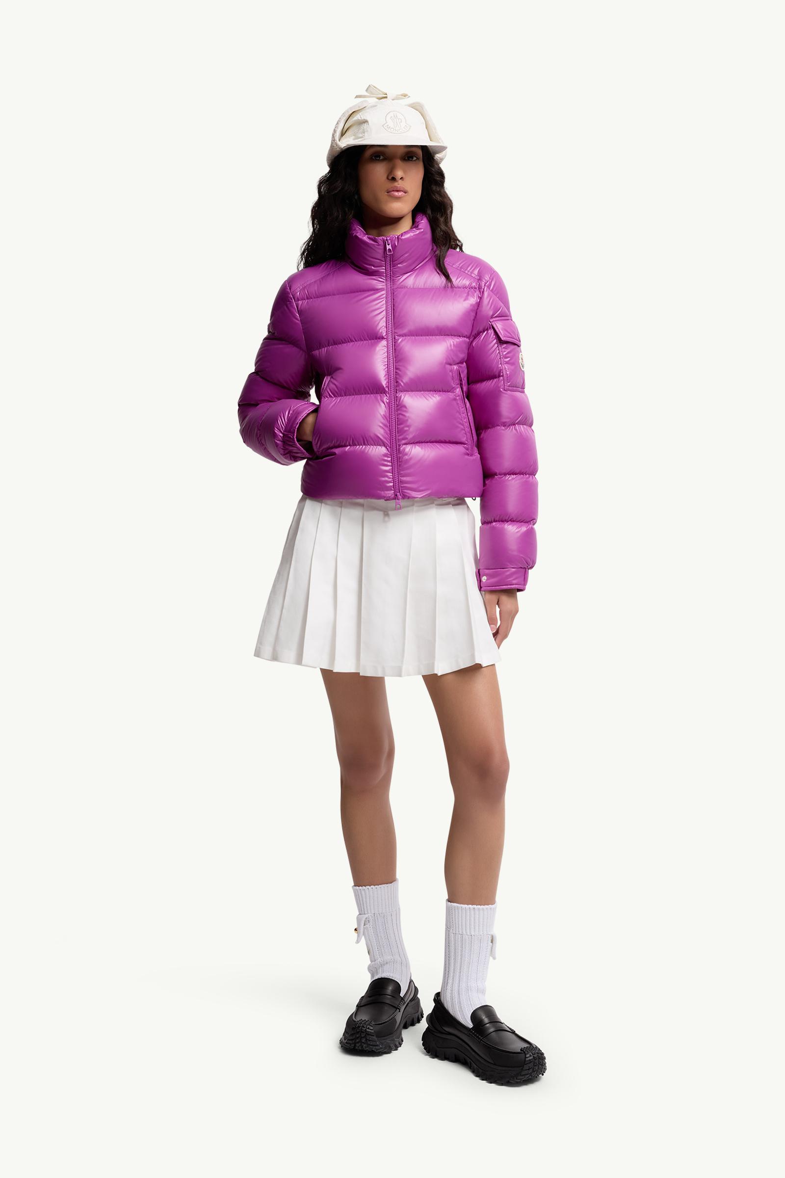 紫红色Petra女士短款羽绒夹克外套- 短款羽绒服for 女装| Moncler HK