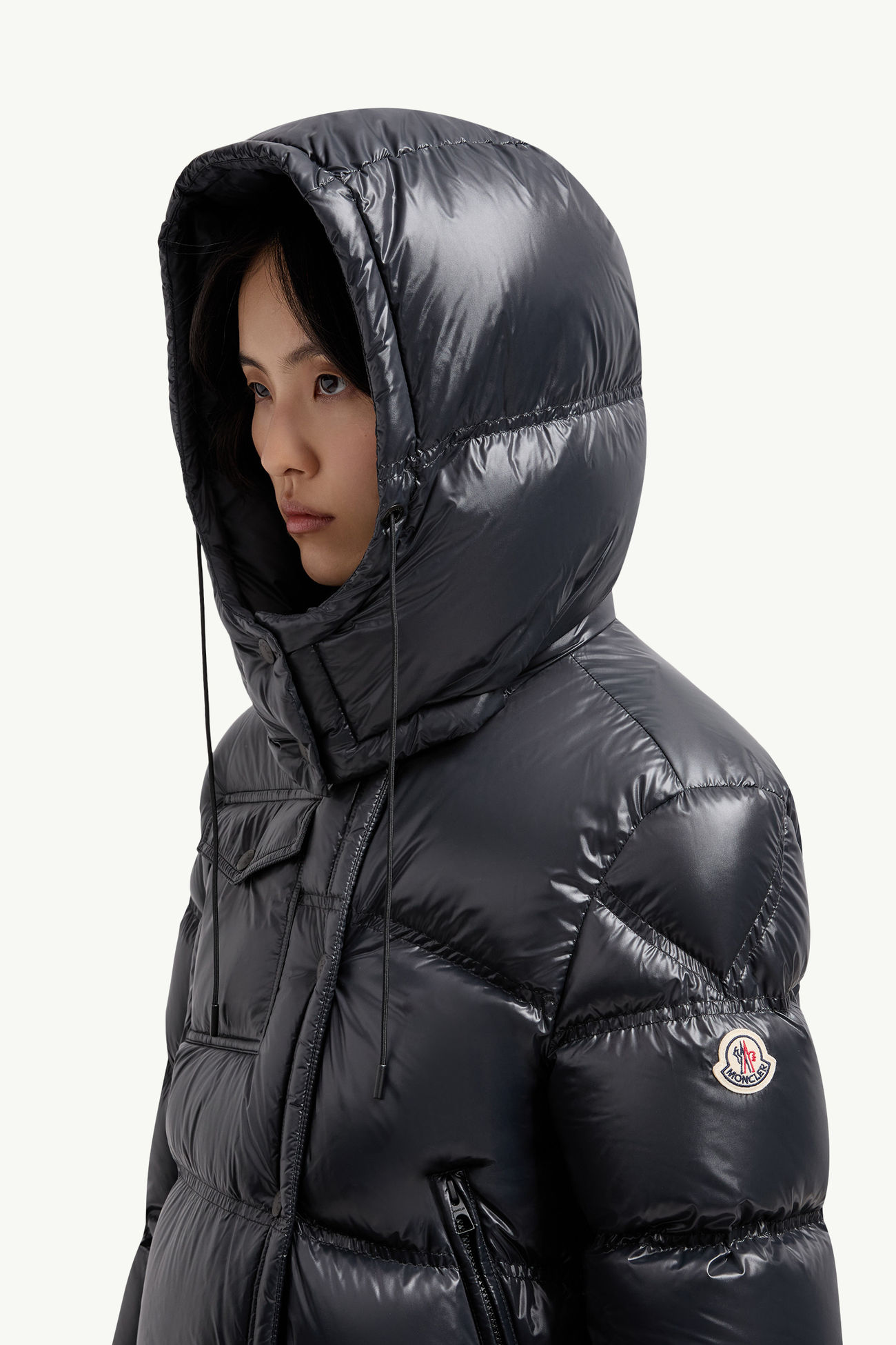 Erea kariert gesteppte kurze Daunenjacke mit Kapuze Damen Schwarz Moncler 1