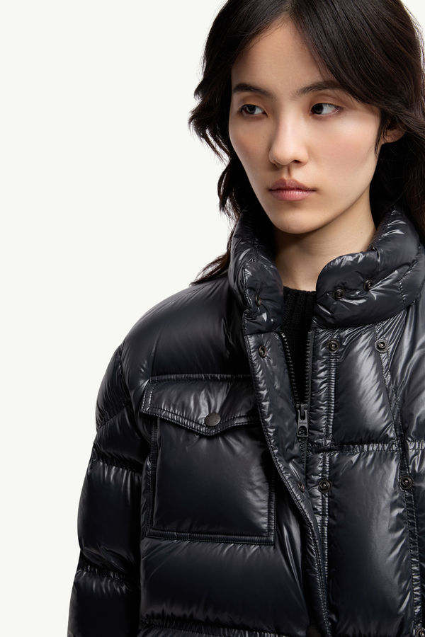 Erea Square-Quilted Hooded Short Down Jacket Women Black Moncler 7