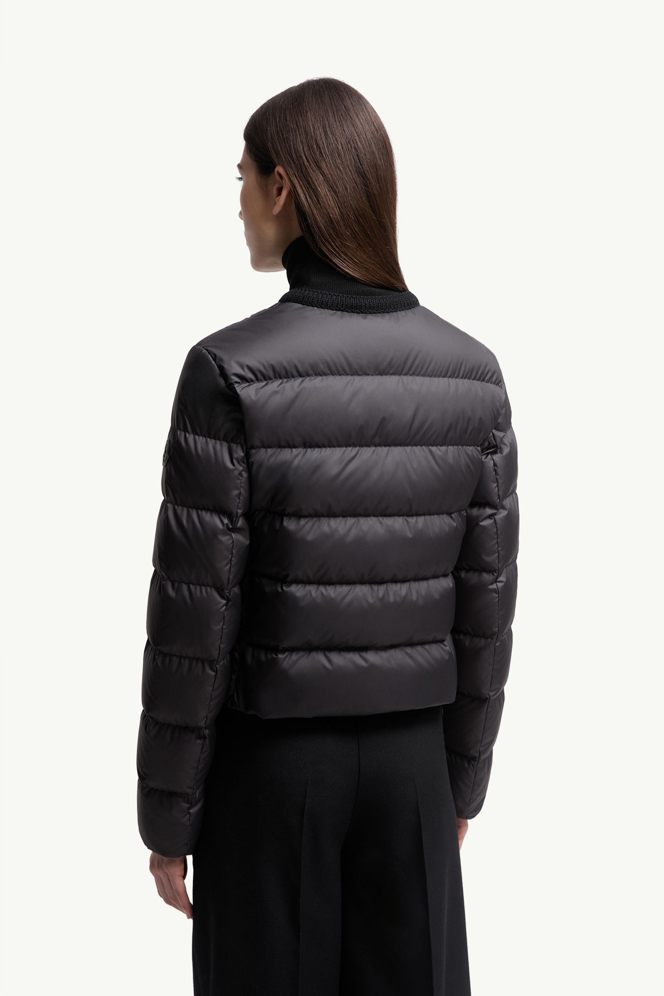 Mauvezin女士羊毛饰边短款羽绒夹克外套 女士 黑色 Moncler 4