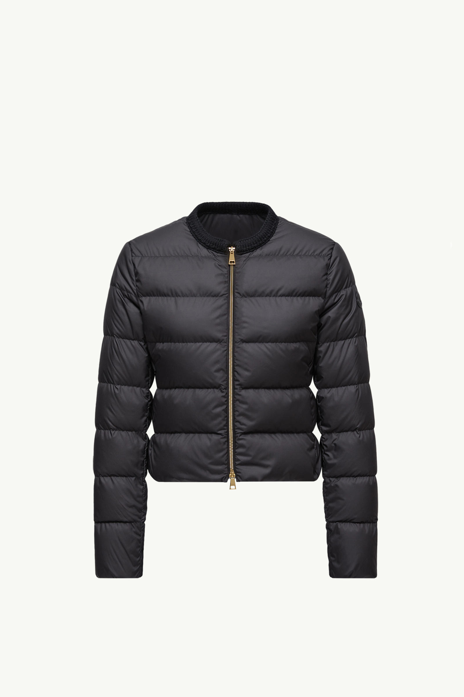 https://moncler-cdn.thron.com/api/v1/content-delivery/shares/dpx6uv/contents/K20931A0006154AQE999_F/image/K20931A0006154AQE999_F