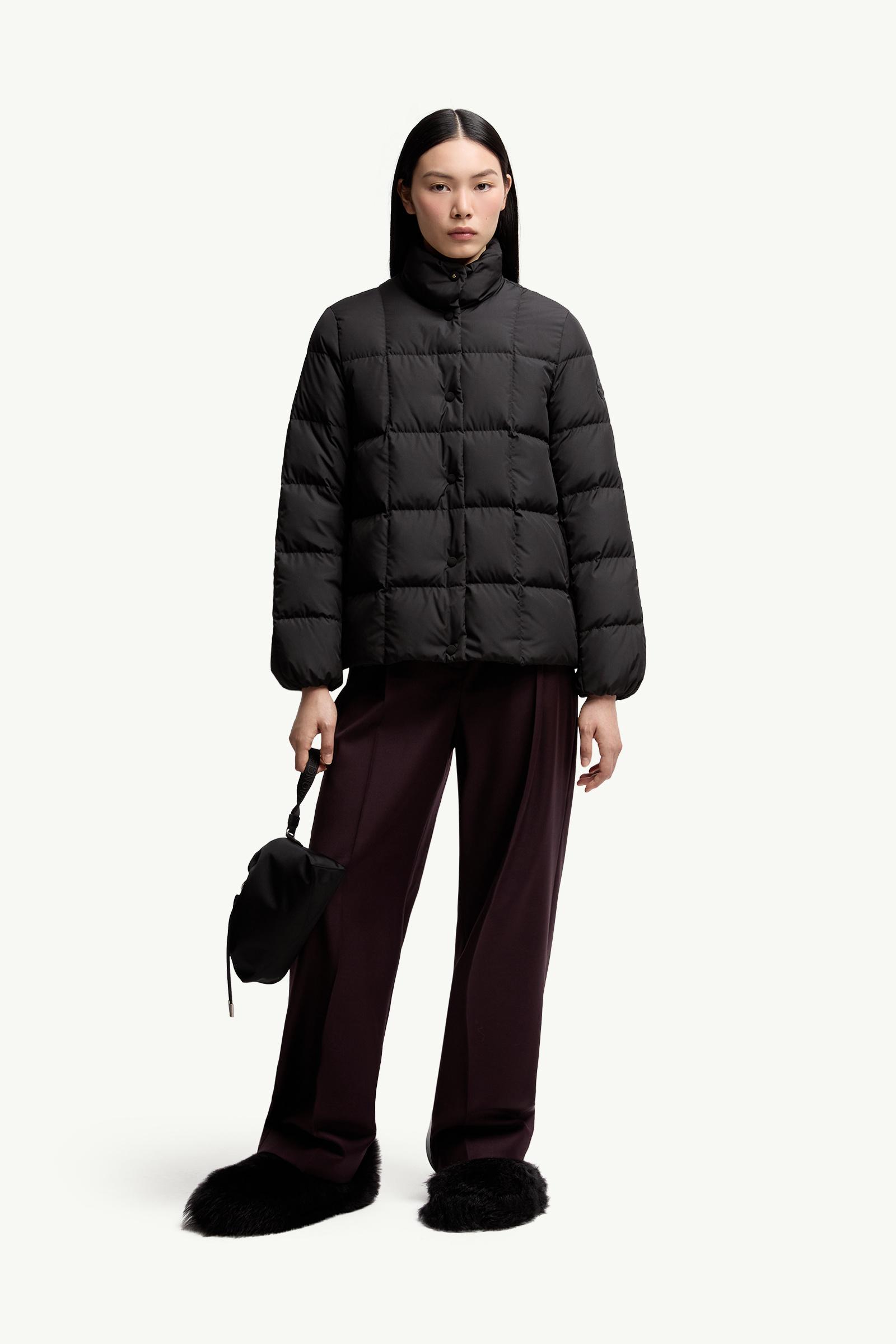 ブラック Cochevinne ショートダウンジャケット : ショートダウン