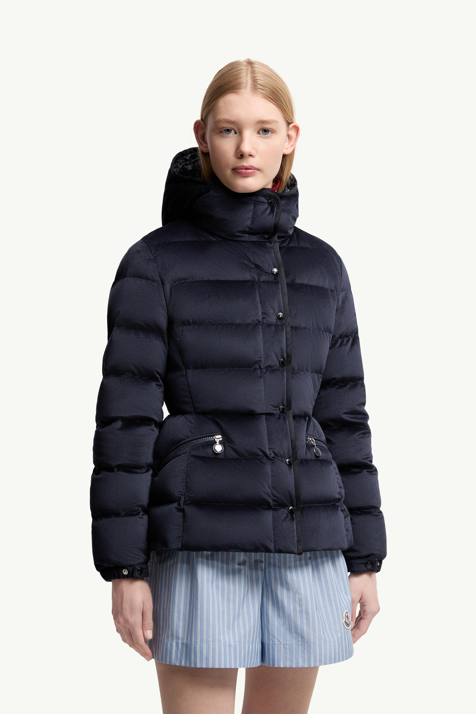 Piumino corto Barante in velour con cappuccio Donna Blu Moncler 3
