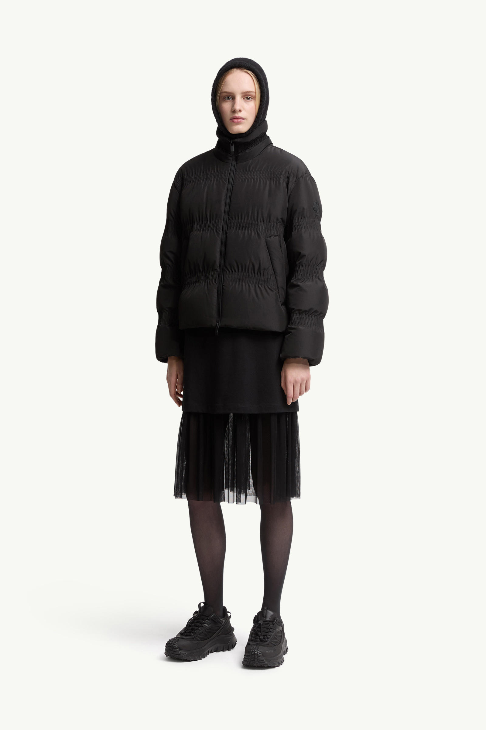 Ravignan Gather-Quilted Short Down Jacket Women Black Moncler 0