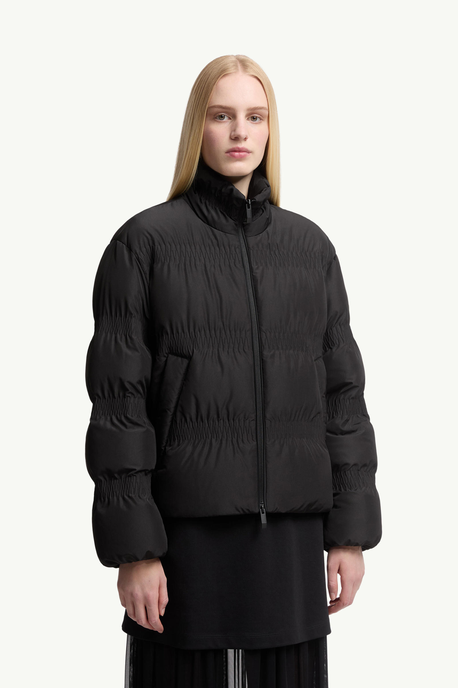 Ravignan Gather-Quilted Short Down Jacket Women Black Moncler 3