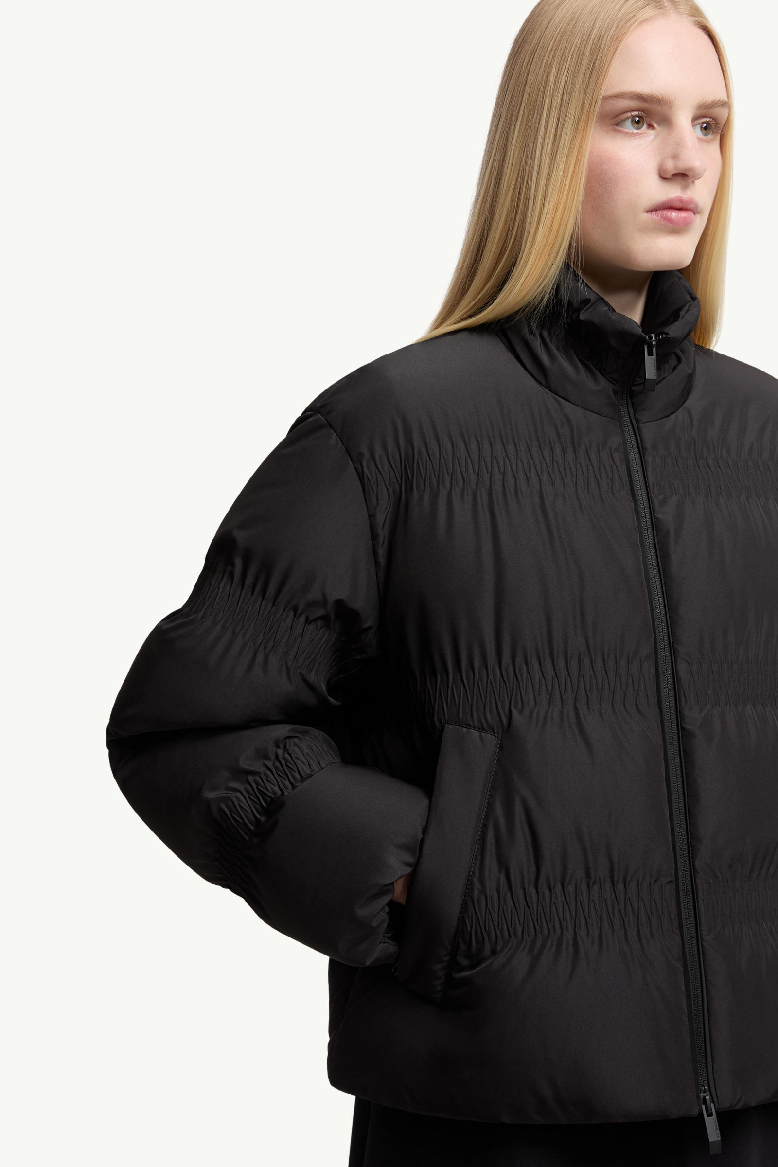Ravignan Gather-Quilted Short Down Jacket Women Black Moncler 5