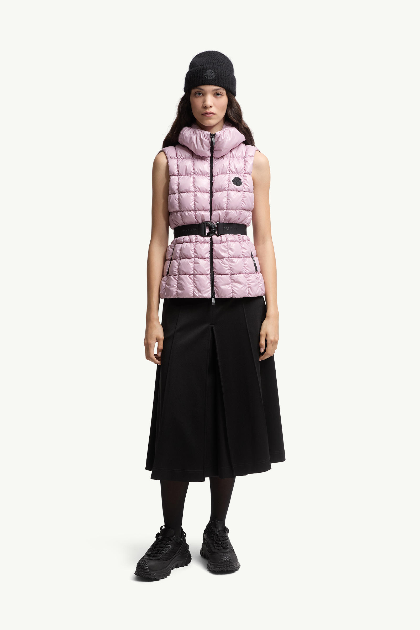Emilion Square-Quilted Down Gilet Women Pink Moncler 0