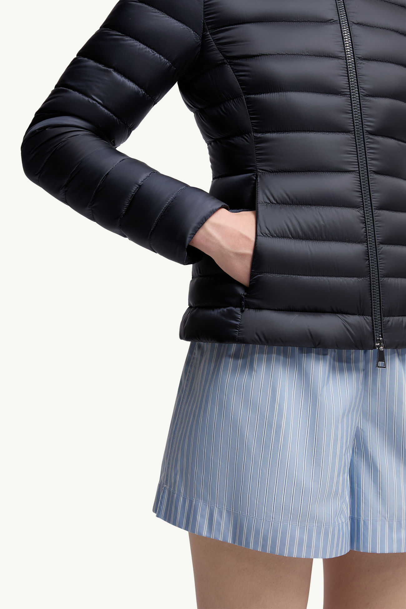 Igelle kurze Daunenjacke Damen Navyblau Moncler 5