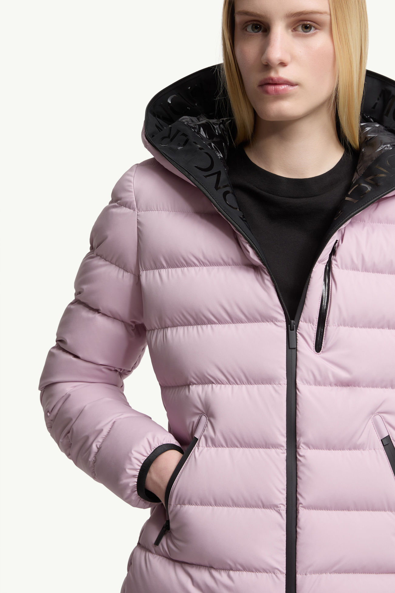 Plumífero corto con capucha Herbe Mujer Rosado Moncler 5