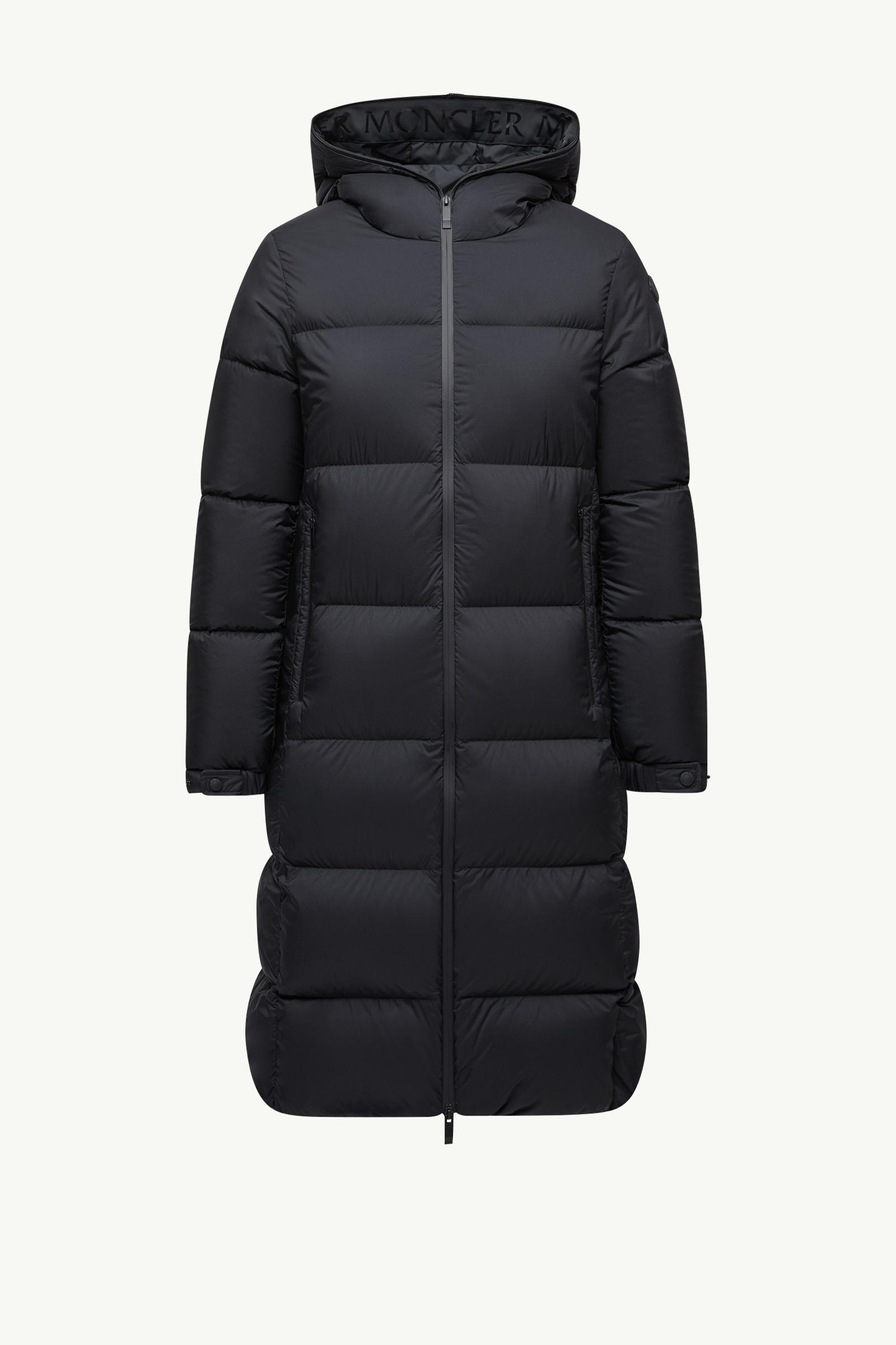 https://moncler-cdn.thron.com/api/v1/content-delivery/shares/dpx6uv/contents/K20931A00095596K7999_F/image/K20931A00095596K7999_F