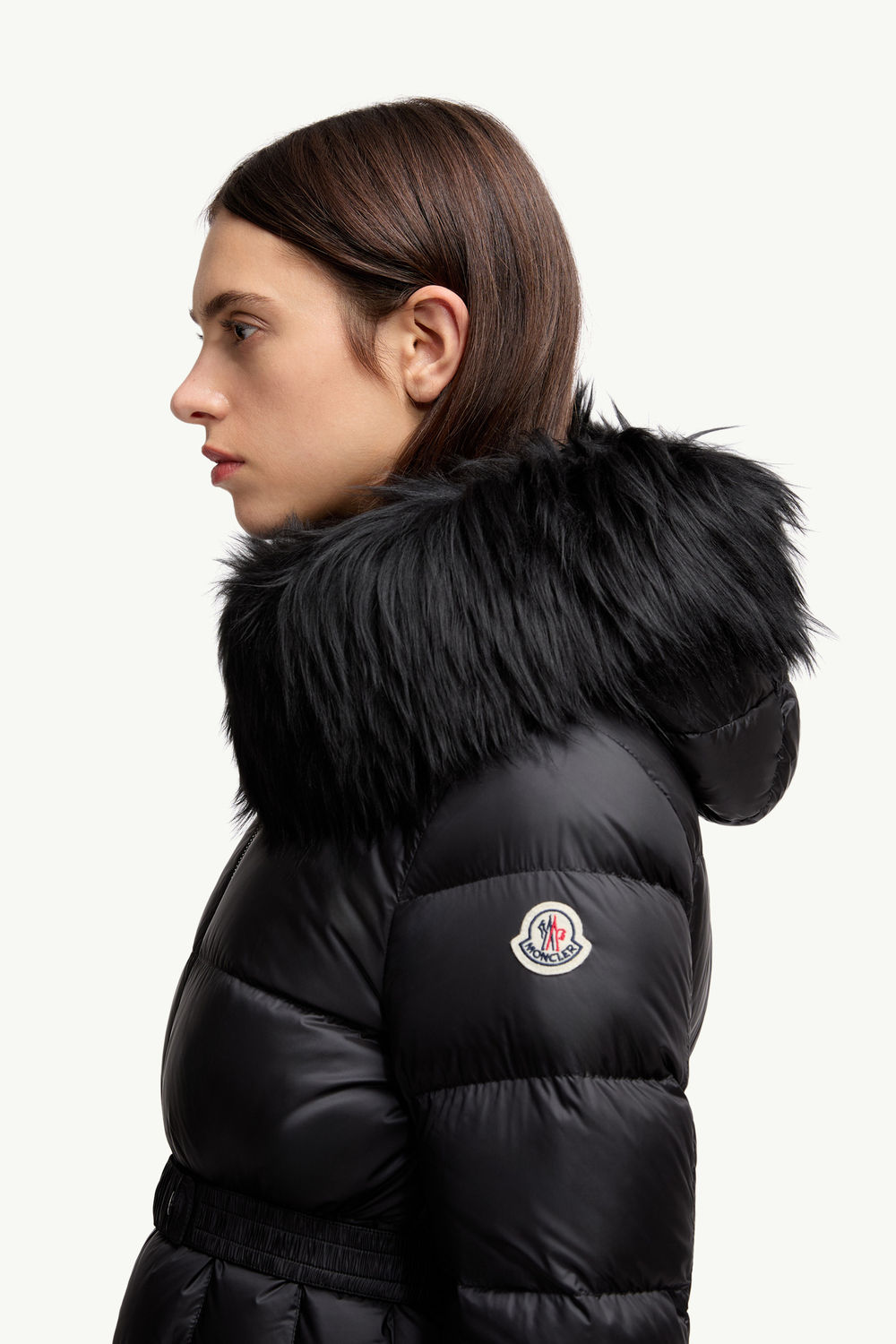 Doudoune courte à capuche bordée de shearling Boed Femmes Noir Moncler 1