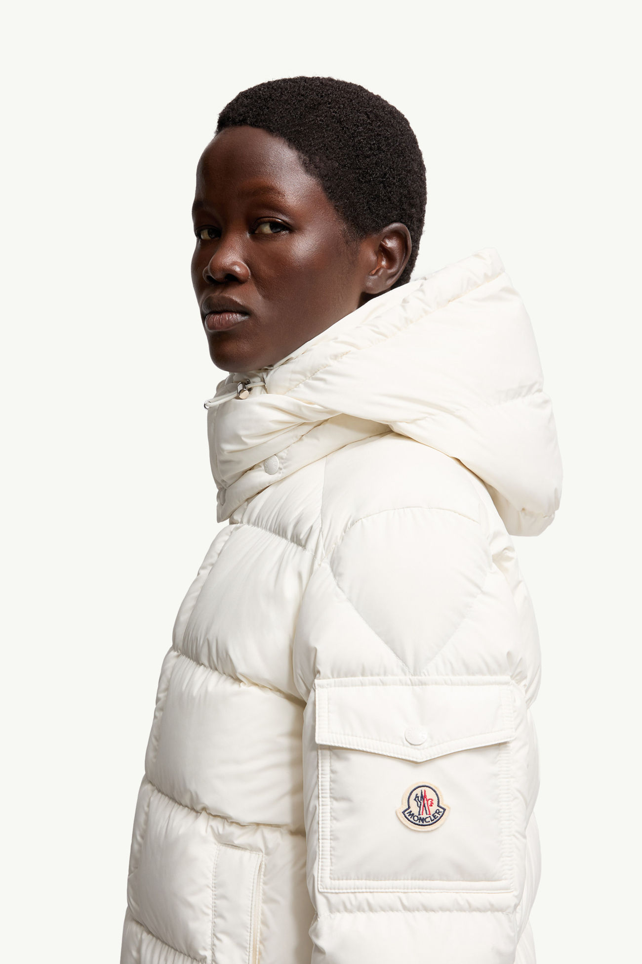 Moncler Maya 70 후드 쇼트 다운 재킷 여성 화이트 Moncler 1