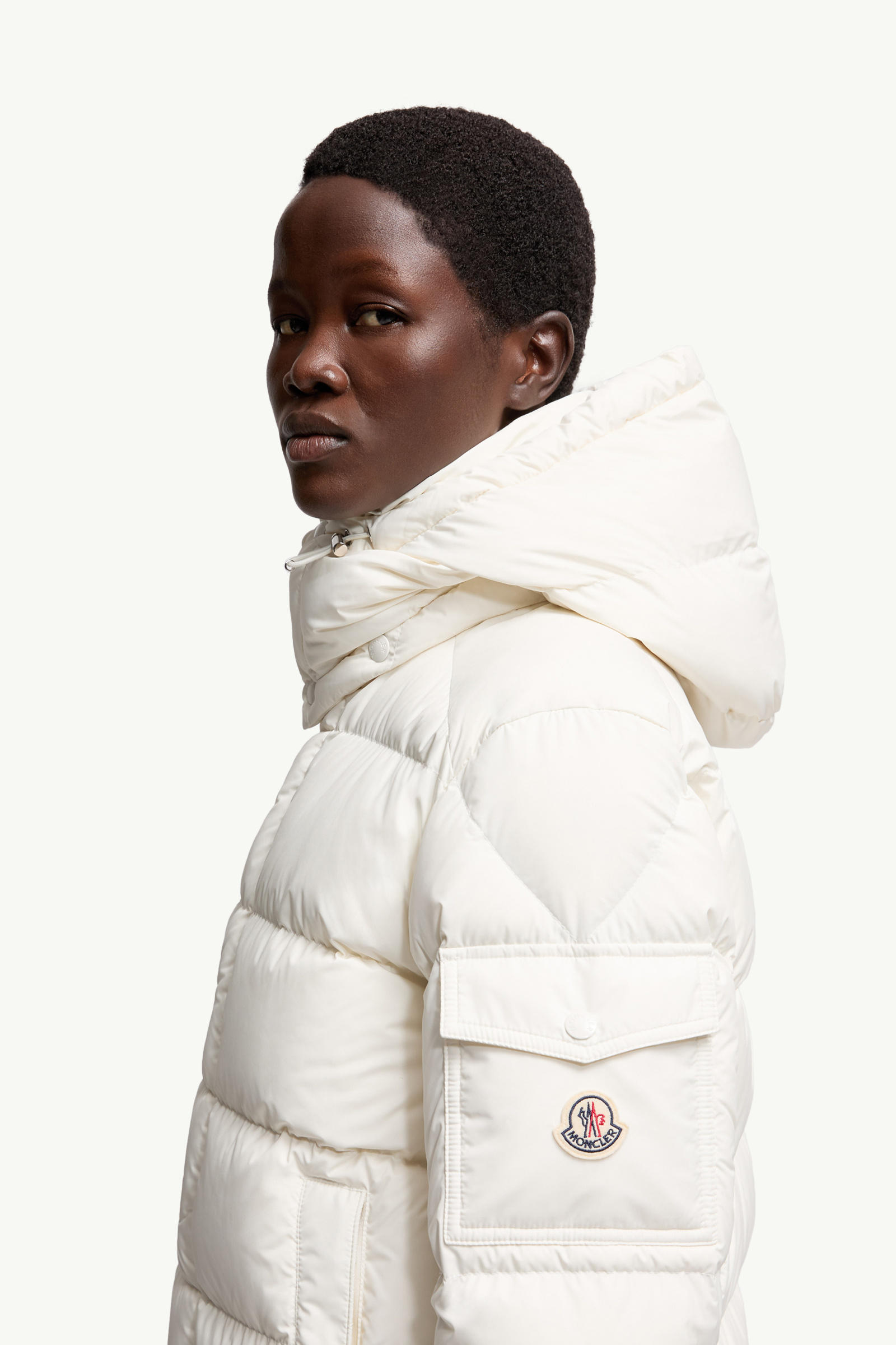 Piumino corto Moncler Maya 70 con cappuccio Donna Bianco Moncler 1