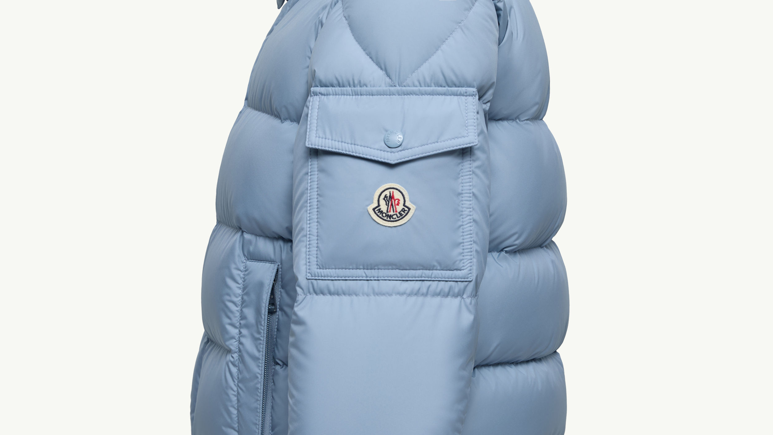 ライトブルー Moncler Maya 70ショートダウンジャケット : ショート 