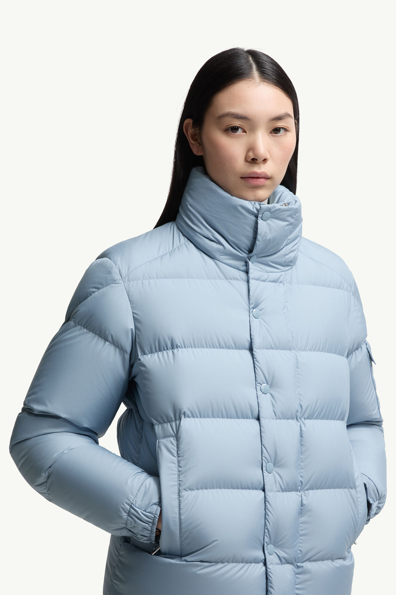 ライトブルー Moncler Maya 70ショートダウンジャケット : ショート 