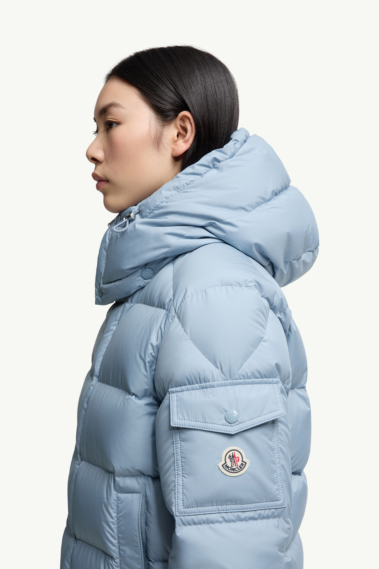 ライトブルー Moncler Maya 70ショートダウンジャケット : ショート 