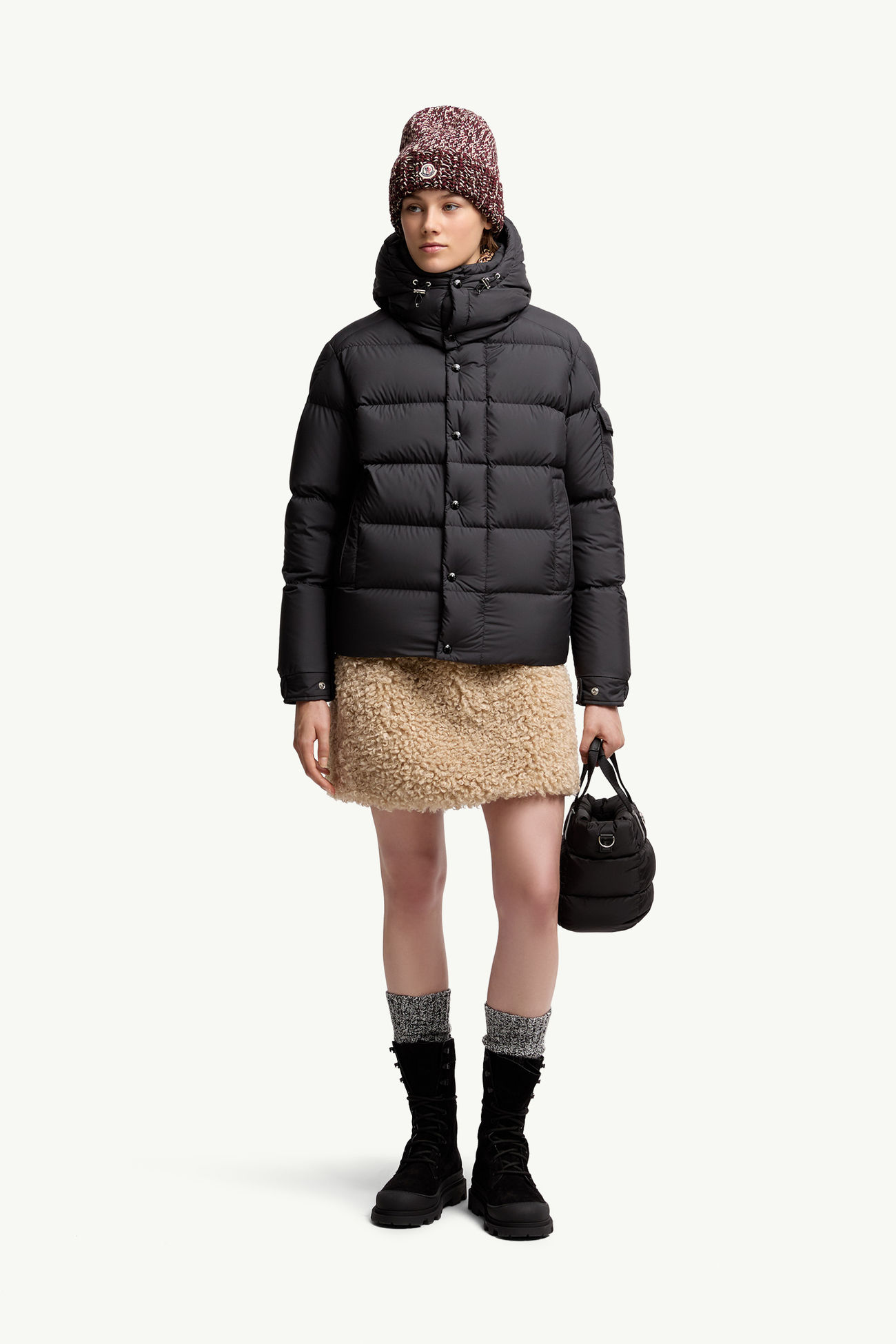 Moncler Maya 70ショートダウンジャケット レディース ブラック Moncler 0