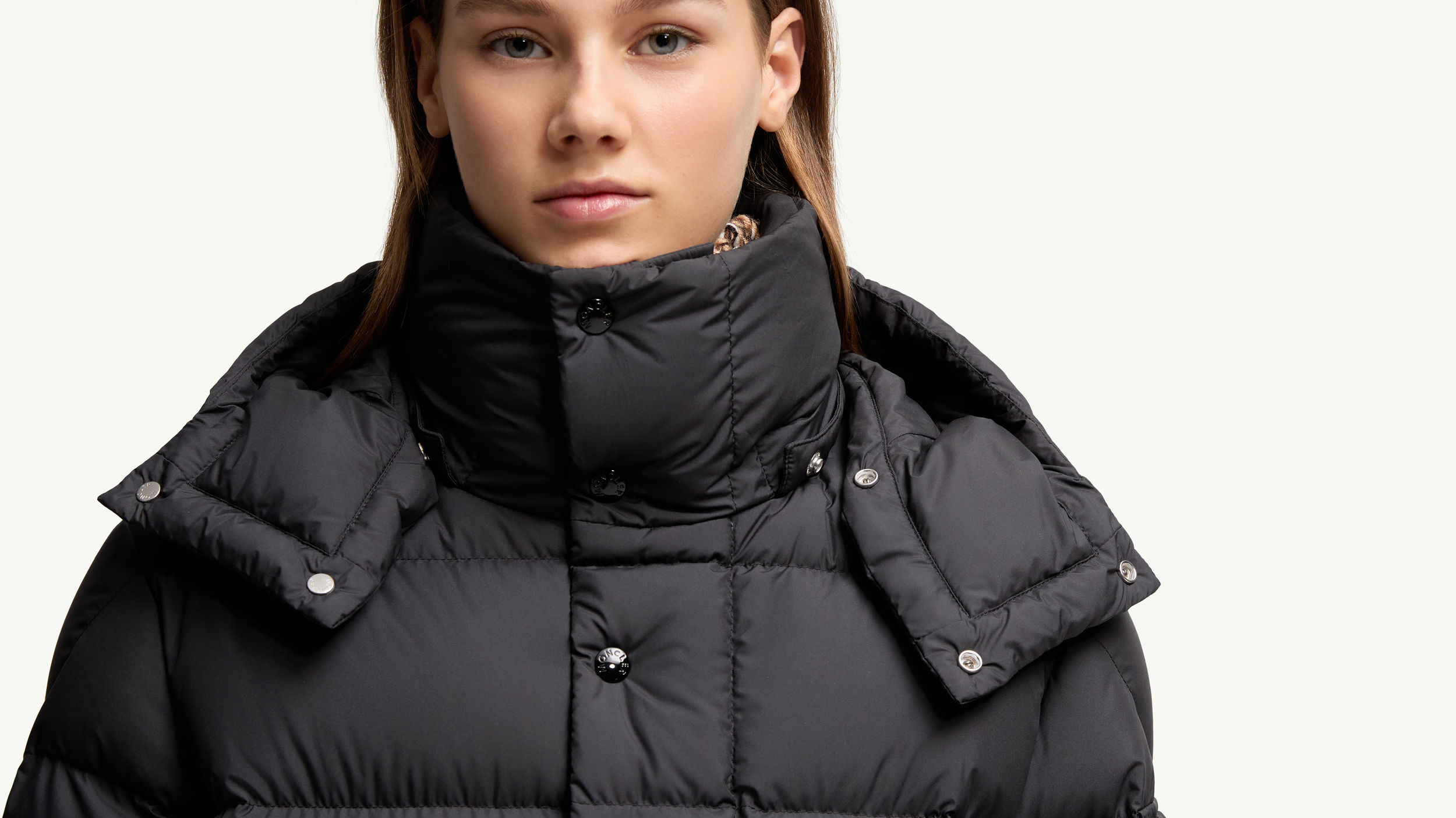 Slide 1 - product.feature.detachablehood.title