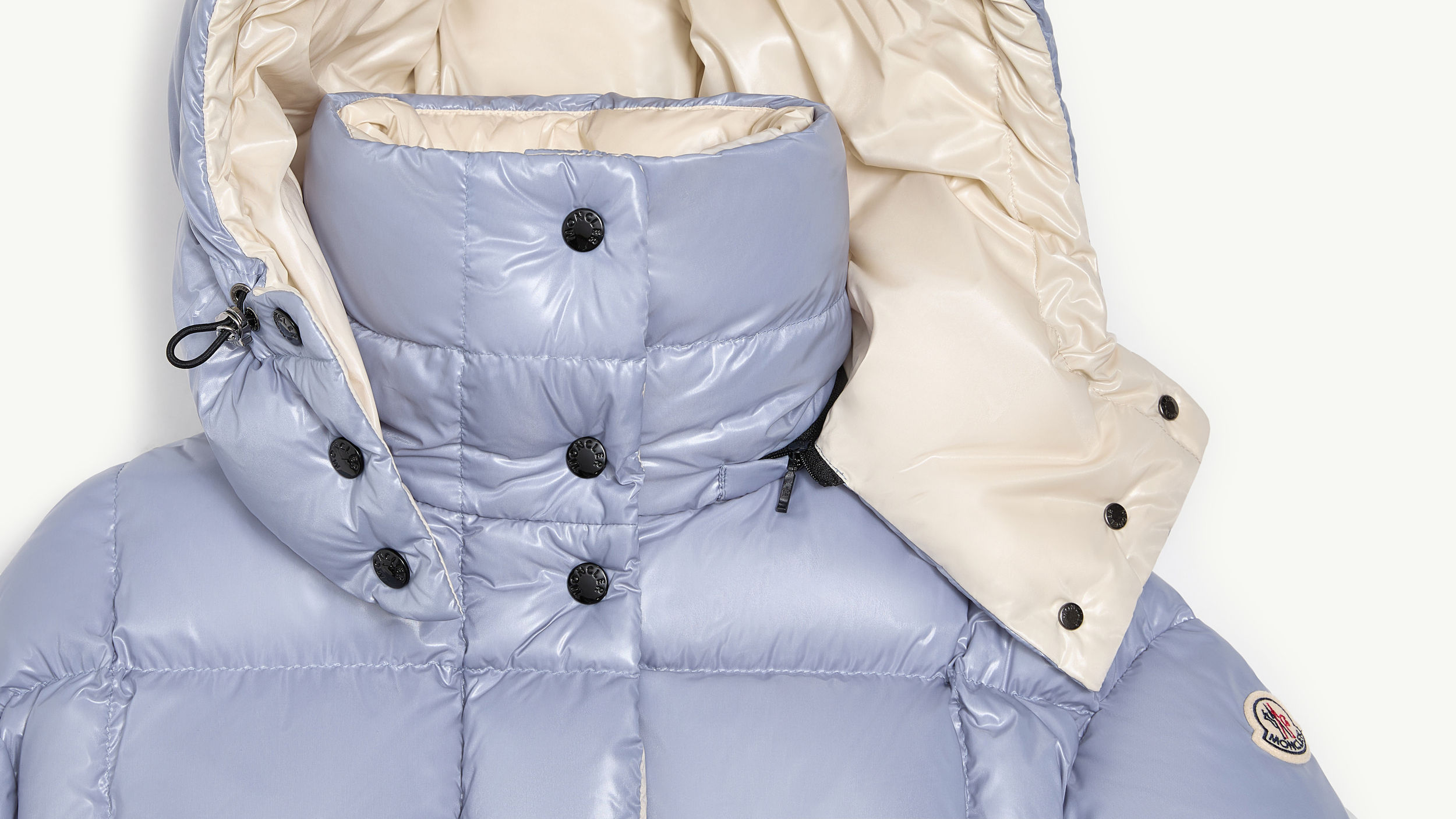 Slide 1 - product.feature.detachablehood.title