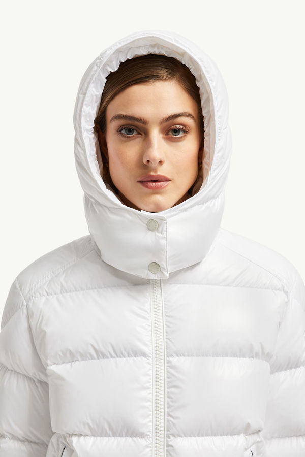 Doudoune courte à capuche Maire Femmes Blanc Cassé Moncler 1