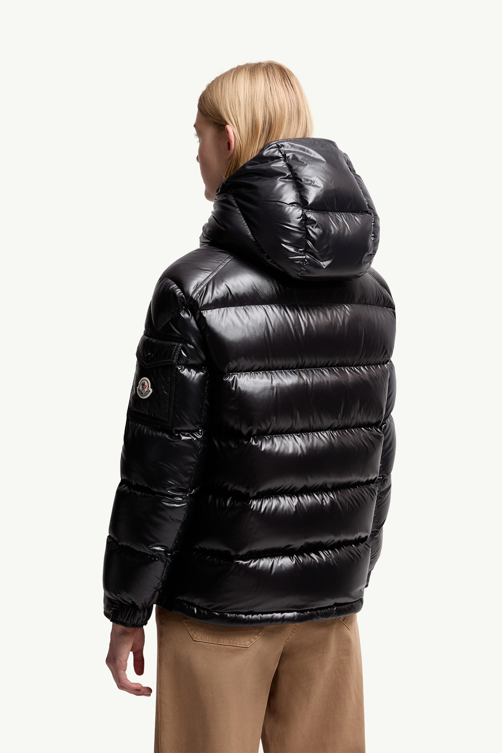 Maire女士连帽短款羽绒夹克外套 女士 黑色 Moncler 4