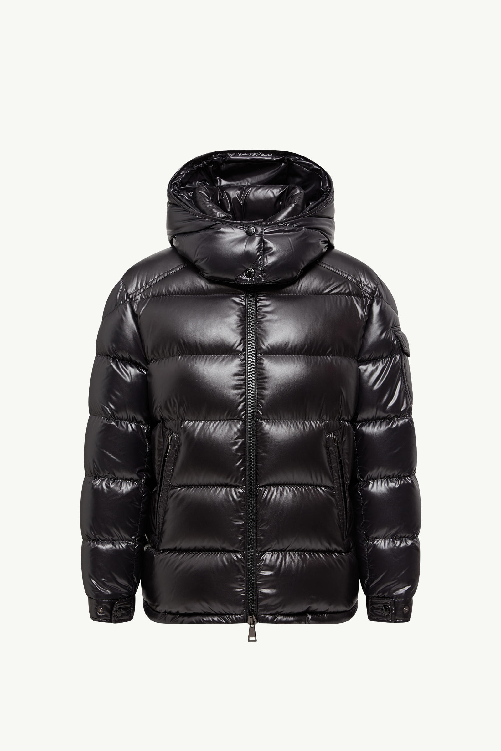https://moncler-cdn.thron.com/api/v1/content-delivery/shares/dpx6uv/contents/K20931A0014268950999_F/image/K20931A0014268950999_F