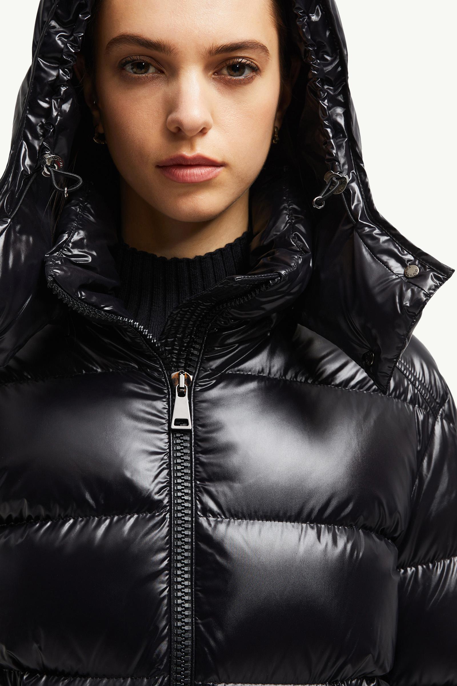 Black Maire Hooded Short Down Jacket - Short Down Jackets