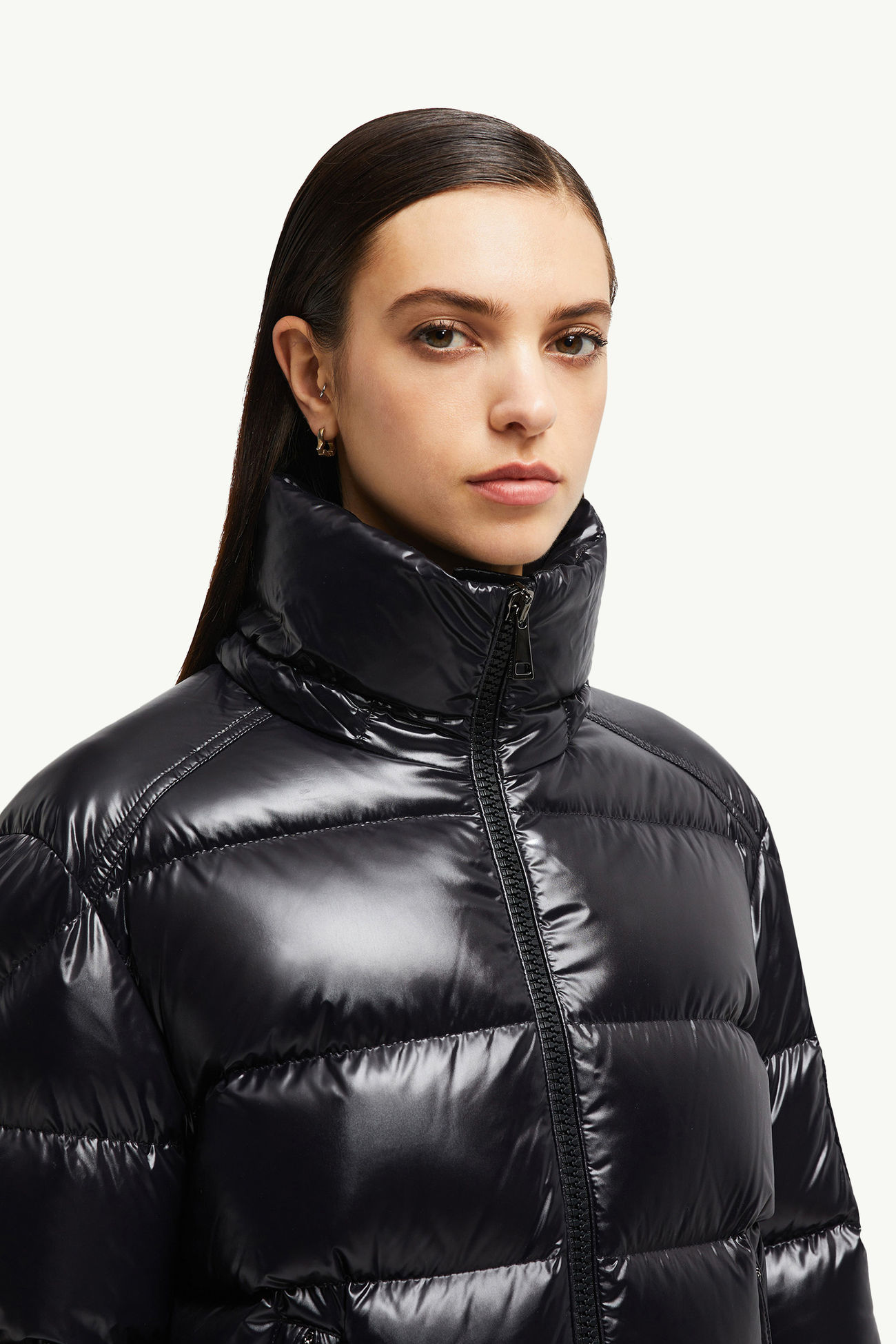 Maire Hooded Short Down Jacket Women Black Moncler 7