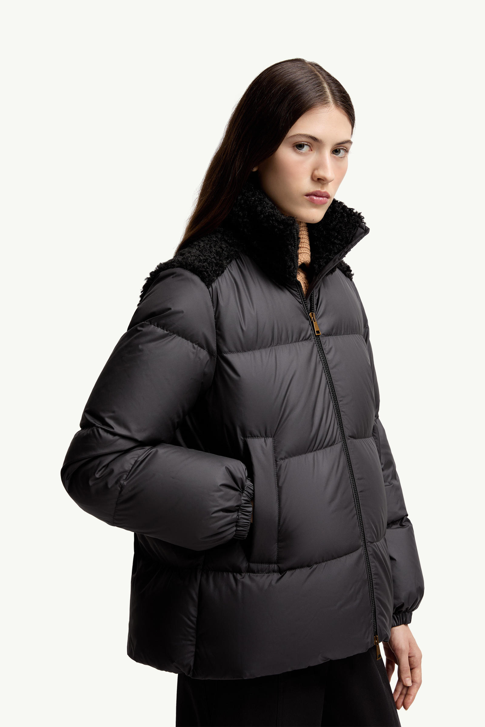 Esnaie Teddy-Trimmed Short Down Jaket Women Black Moncler 5