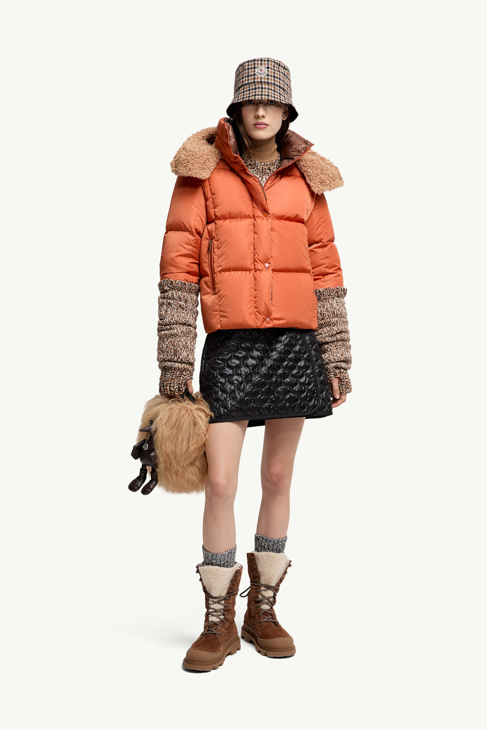 Plumífero corto con acolchado a cuadros y capucha Castelnou Mujer Naranja Oscuro Moncler 0