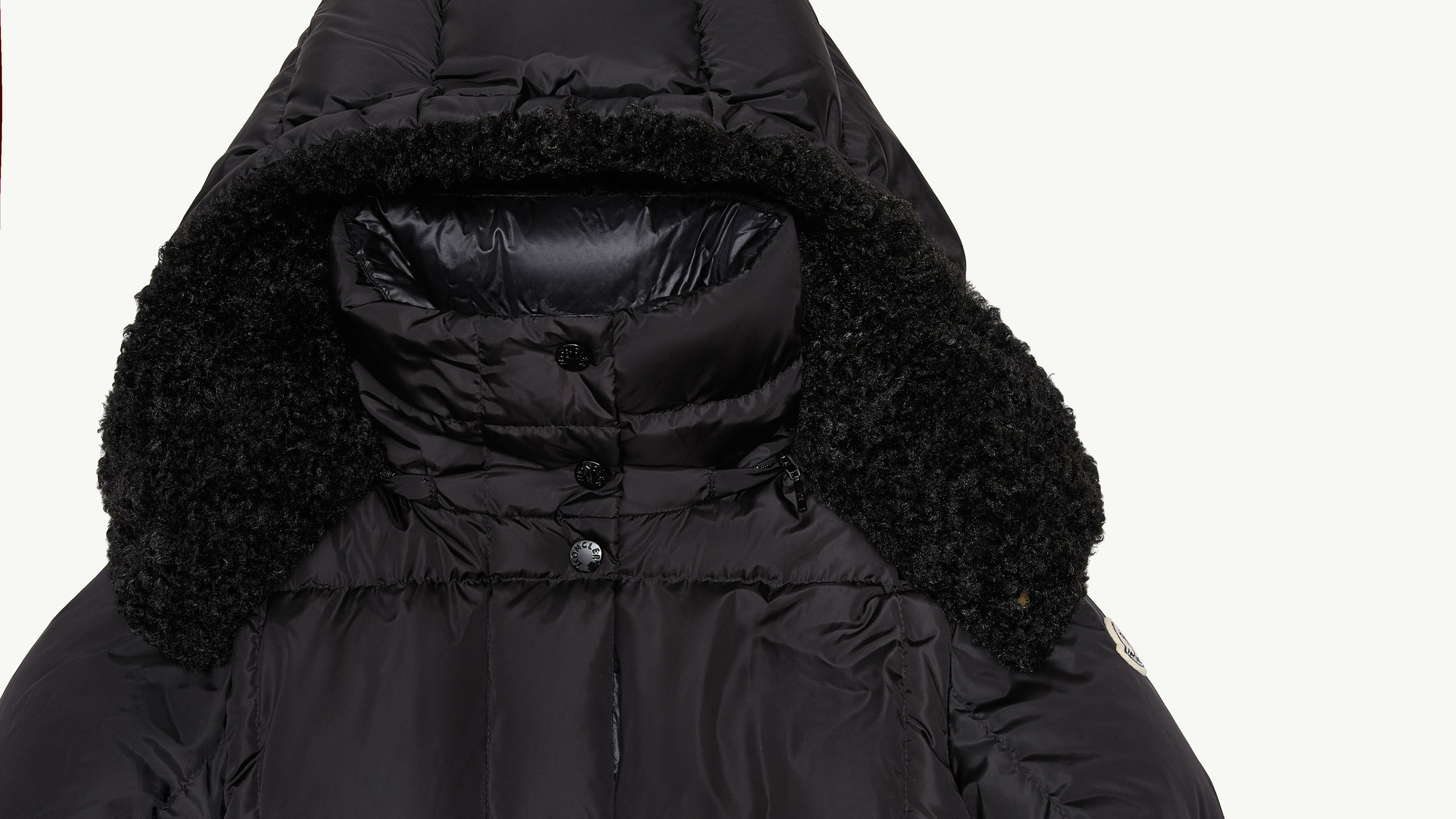 Slide 2 - product.feature.detachablehood.title