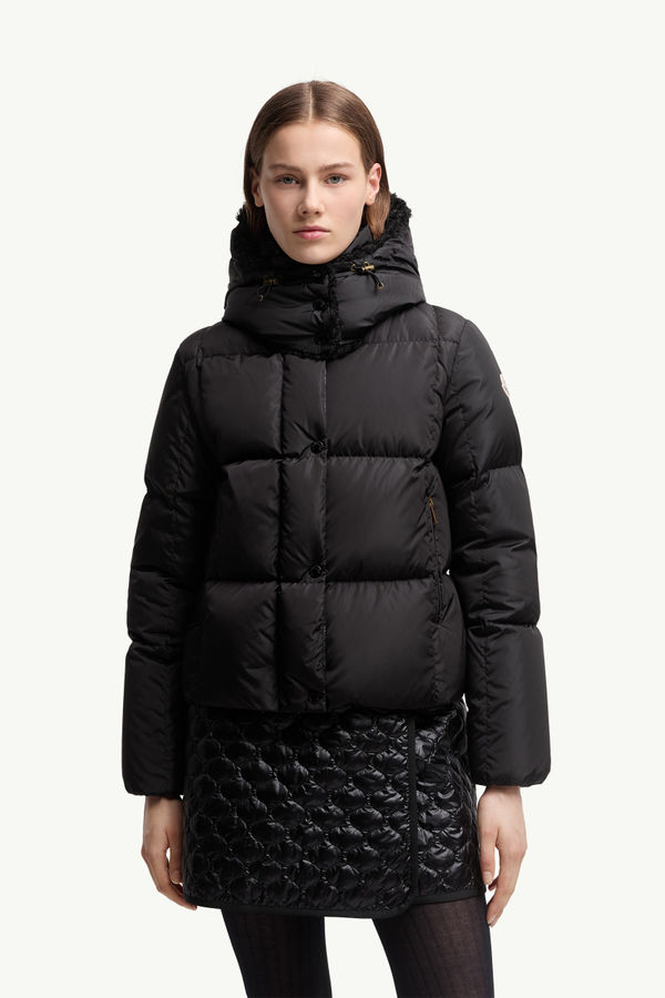 Castelnou Square-Quilted Hooded Short Down Jacket Women Black Moncler 3
