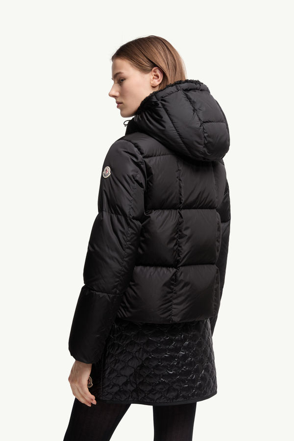 Castelnou Square-Quilted Hooded Short Down Jacket Women Black Moncler 4