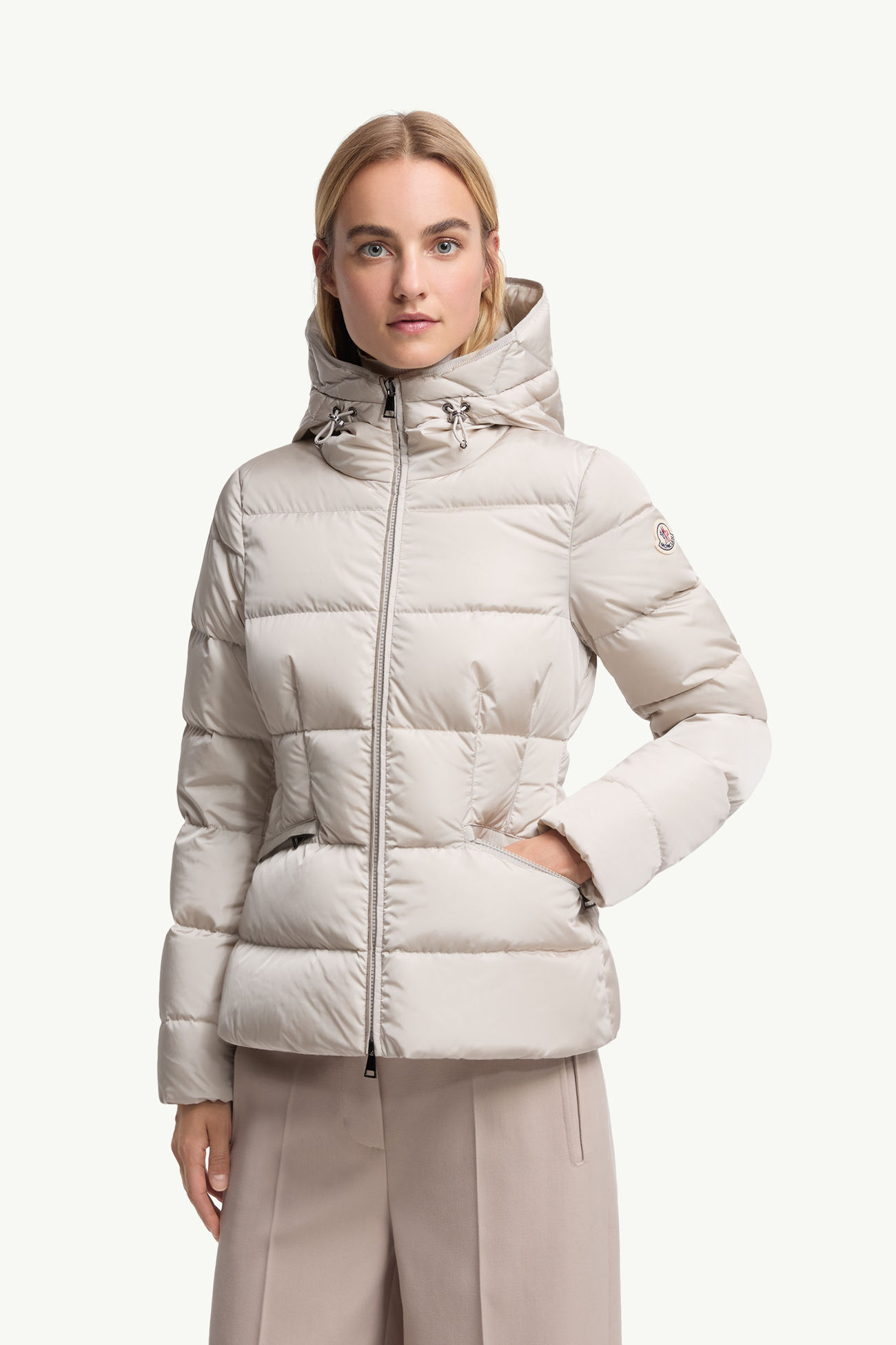 Avoce女士连帽短款羽绒夹克外套 女士 米色 Moncler 3