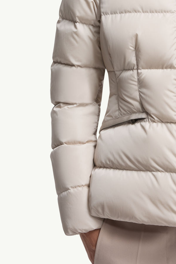 Avoce Hooded Short Down Jacket Women Beige Moncler 6