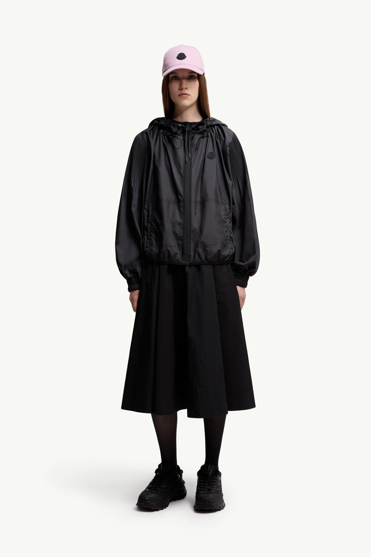 Auxonne女士连帽风衣夹克外套 女士 黑色 Moncler 0