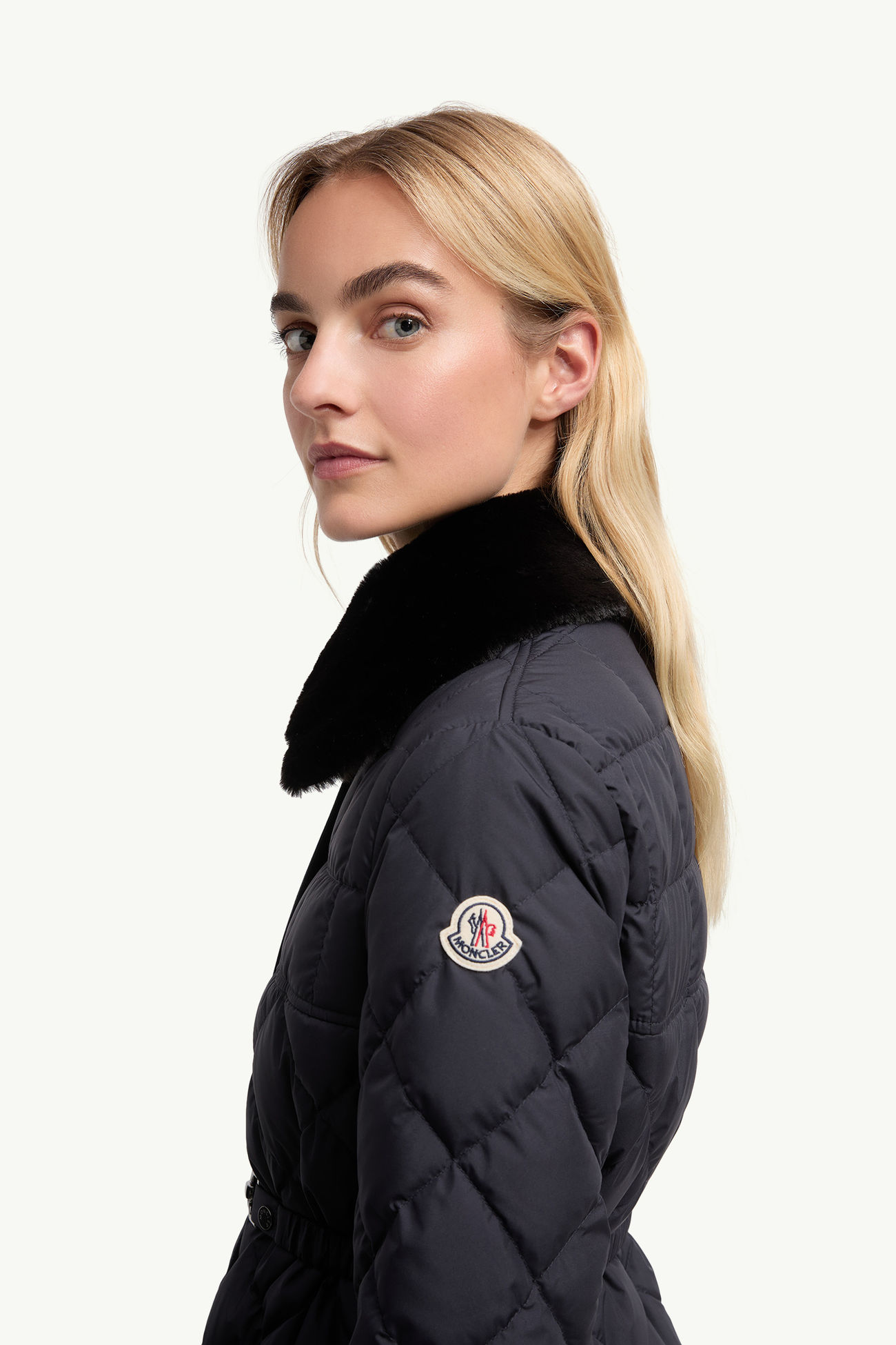 Cygne kurze Daunenjacke mit Kunstfellbesatz Damen Navyblau Moncler 1