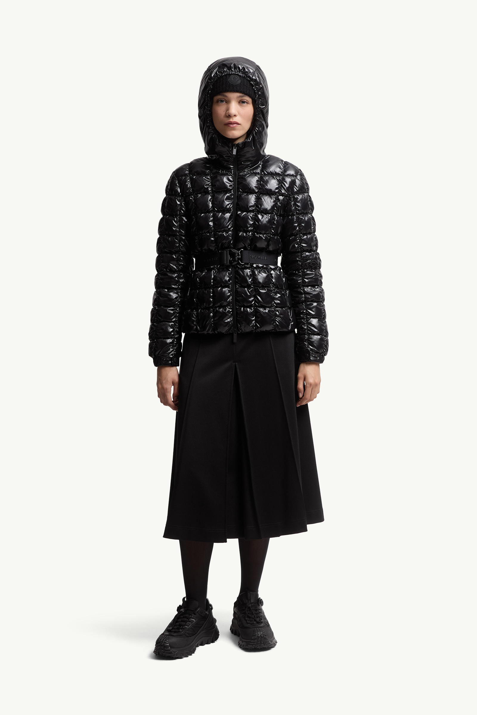 Eynard Hooded Square-Quilted Short Down Jacket Women Black Moncler 0