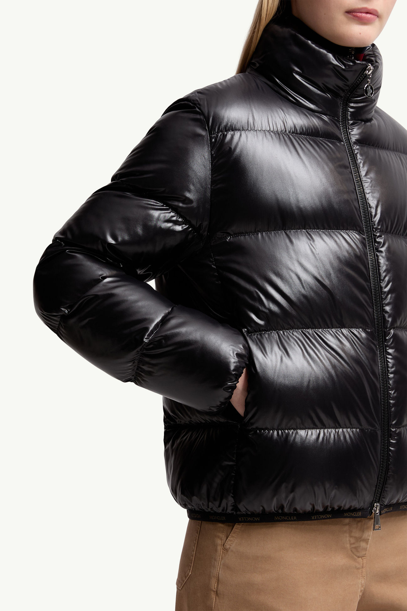Abbadiaショートダウンジャケット レディース ブラック Moncler 6