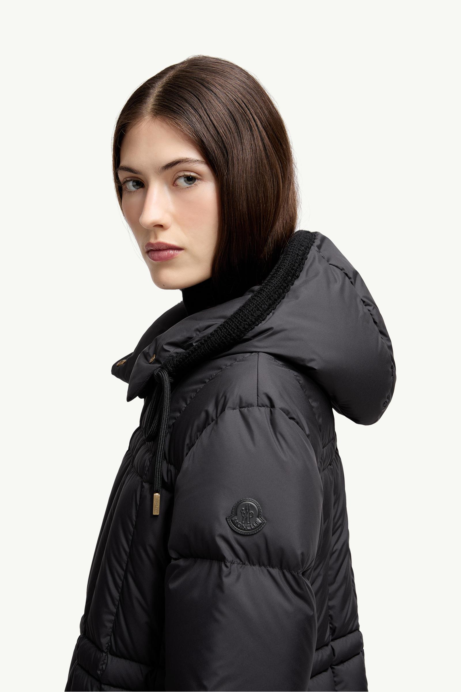 Estom Vertical-Quilted Hooded Short Down Jacket Women Black Moncler 1
