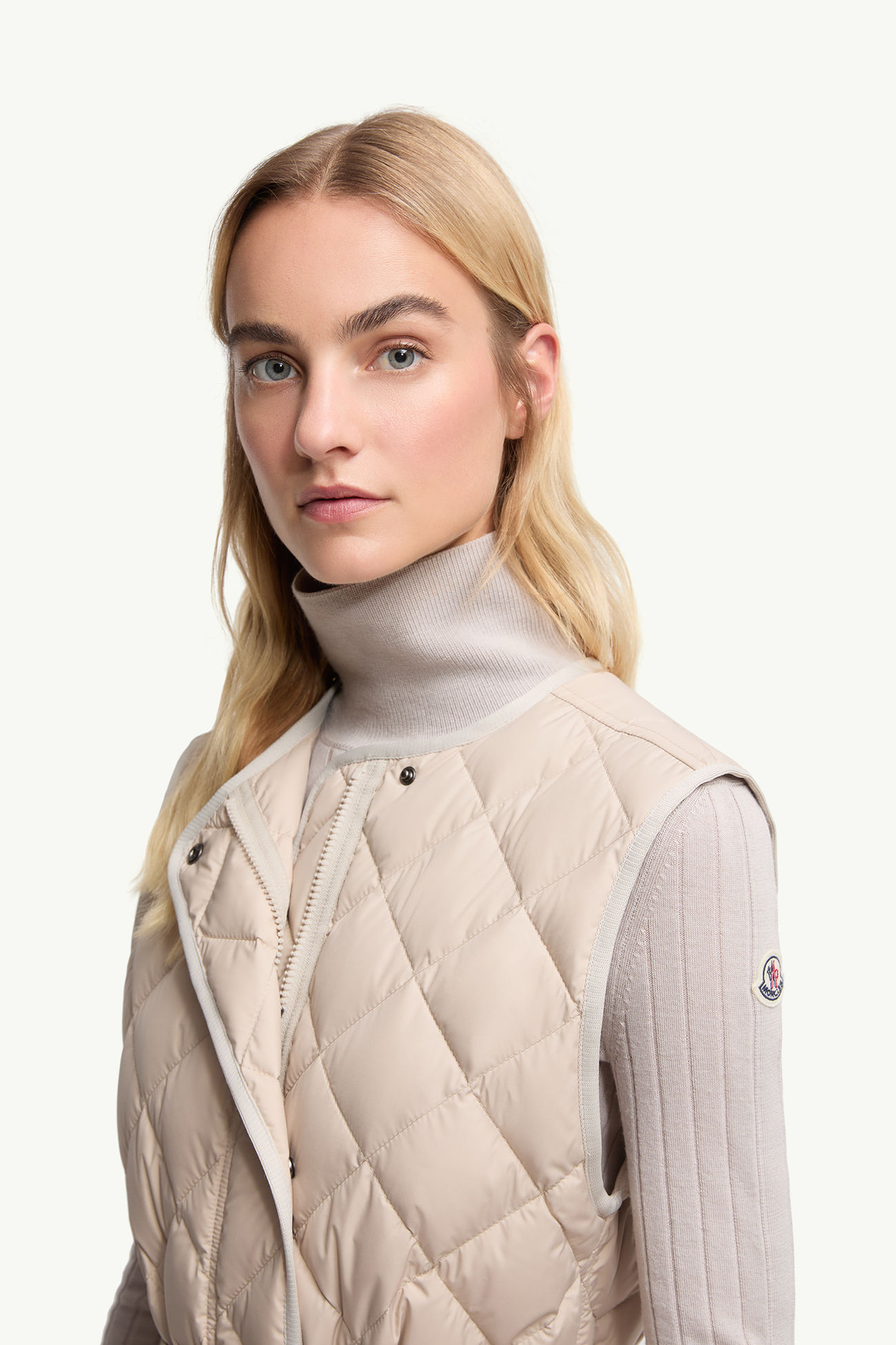 Butor 다이아몬드 퀼팅 롱 다운 베스트 여성 베이지 Moncler 1