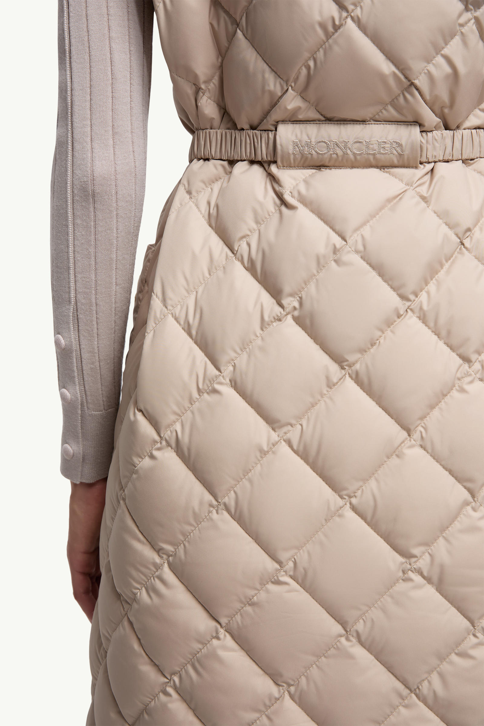 Butor Diamond-Quilted Long Down Gilet Women Beige Moncler 6