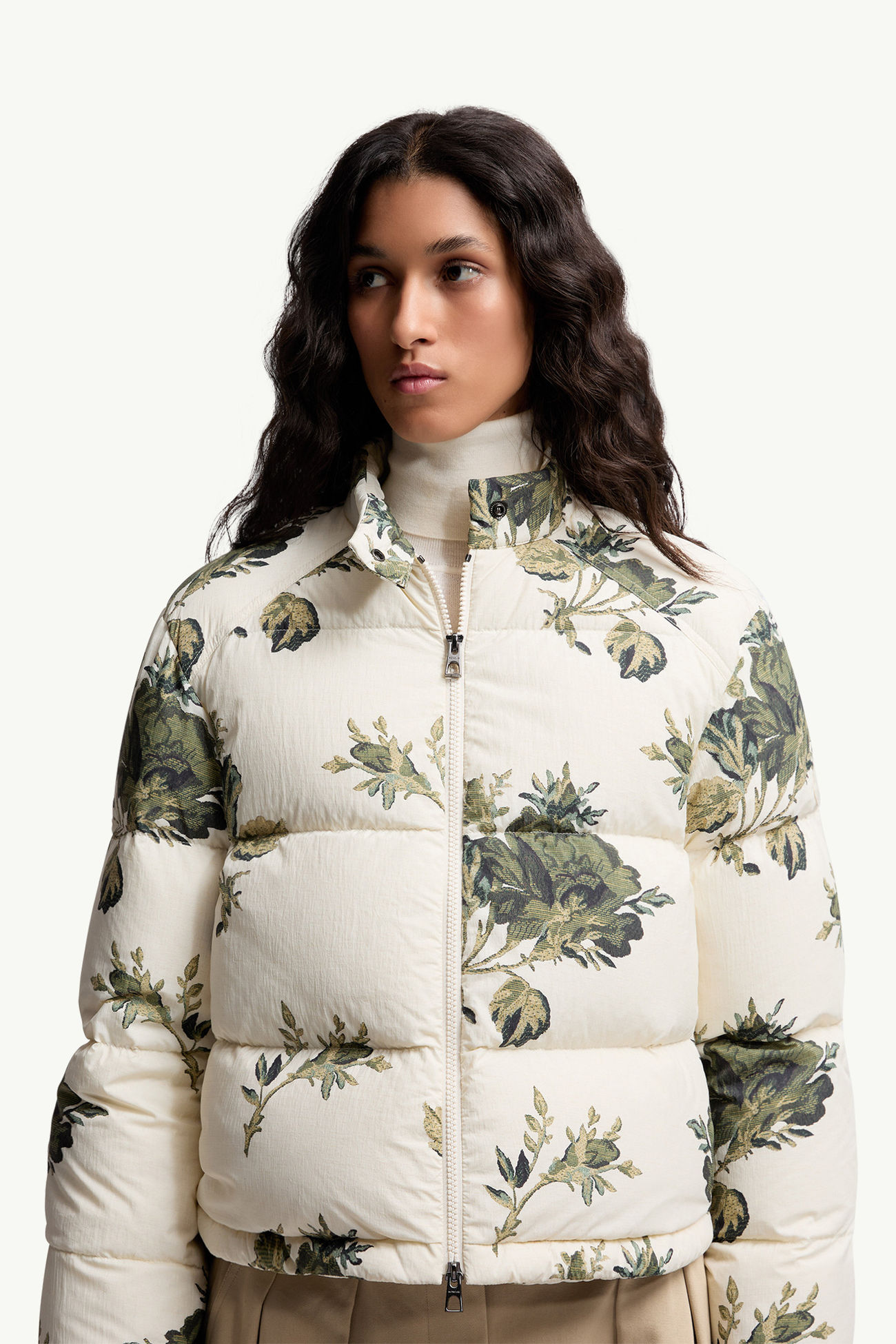 Nasso女士短款羽绒夹克外套 女士 白色 & 绿色 Moncler 5